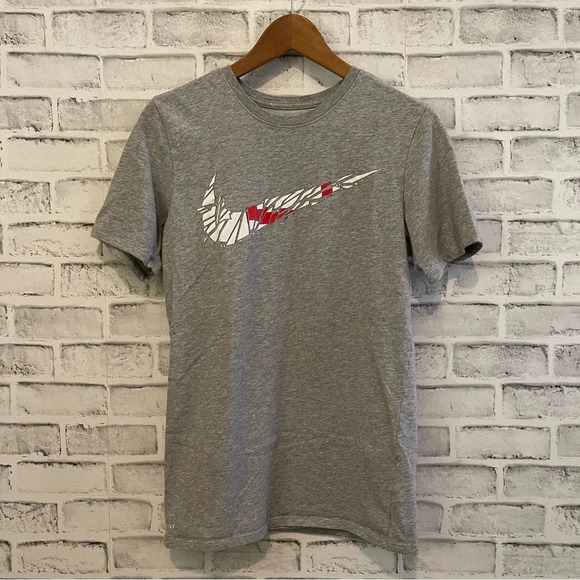 Men’s Nike T-shirt Gray Dri-Fit Athletic Cut shattered swoosh Logo Small - Picture 1 of 4